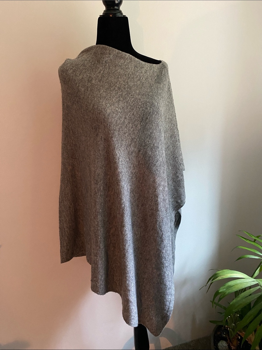 Prativa Karki Himalayan Wool and Cashmere Gray Knit Poncho